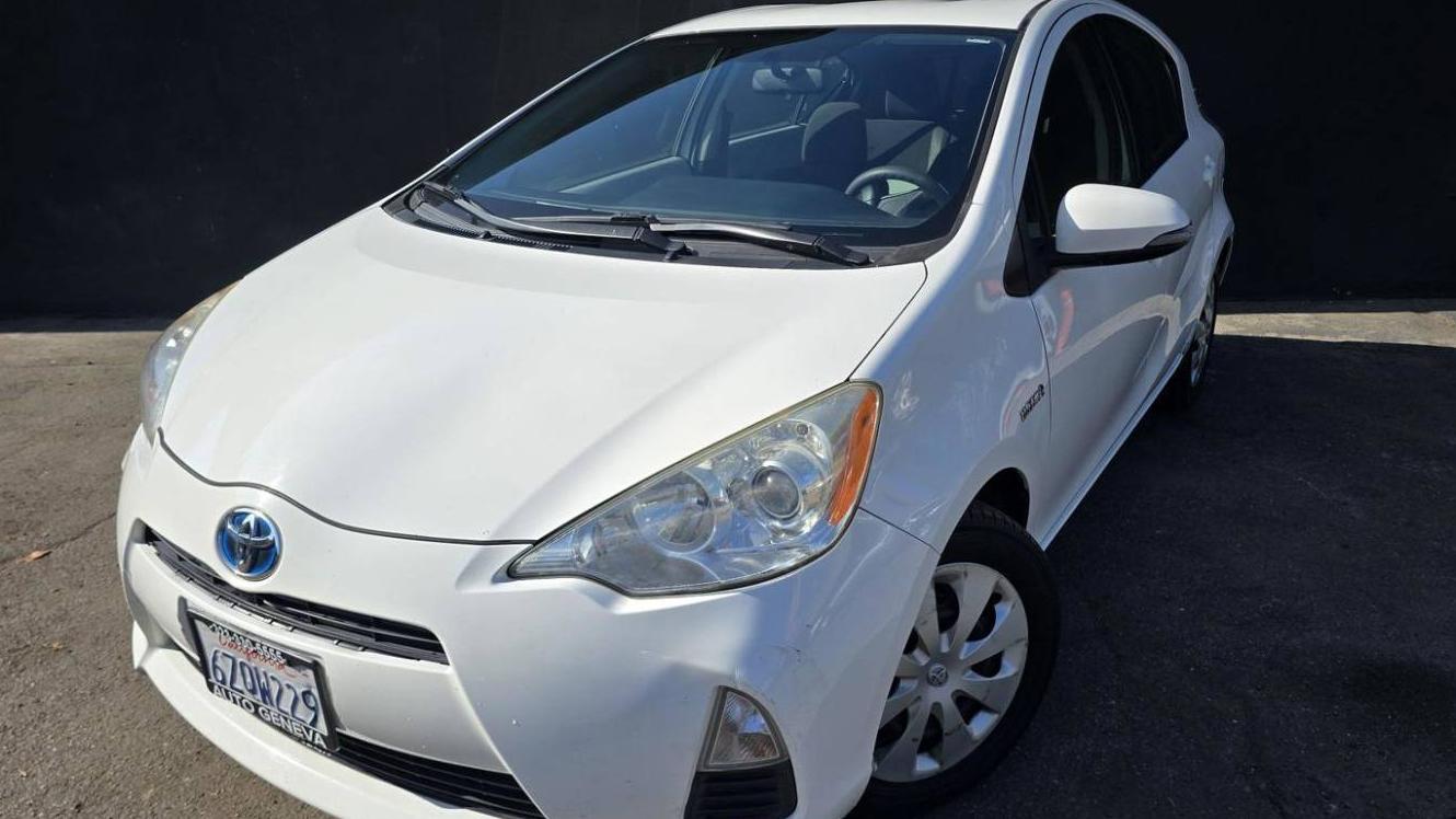 TOYOTA PRIUS C 2013 JTDKDTB36D1529216 image